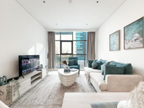Trophy - Palm Jumeirah Suite with Beach Access